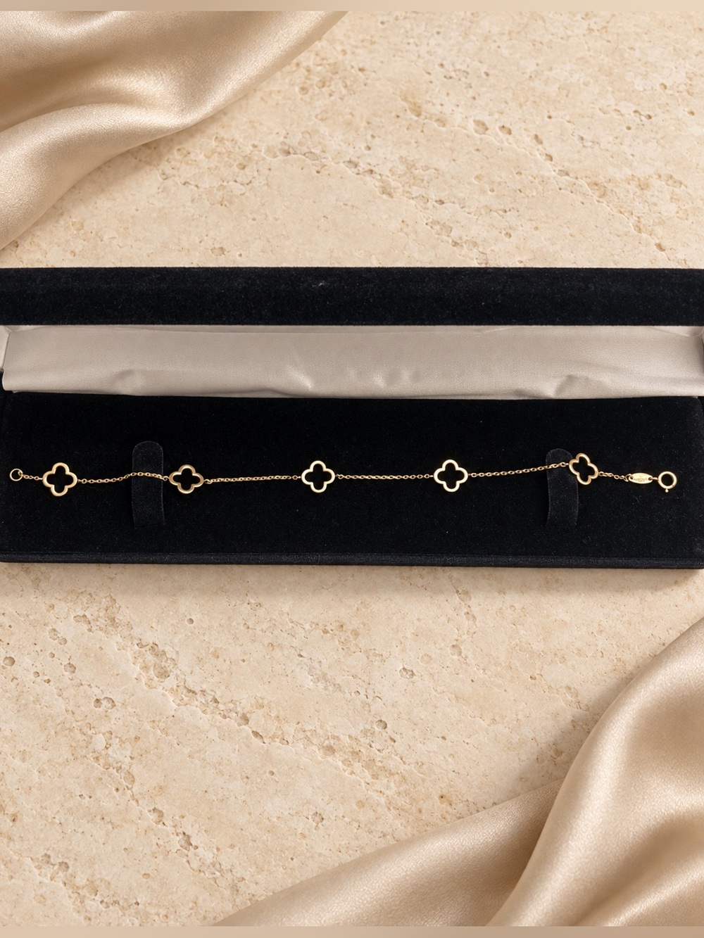 Gold Clover Link Bracelet in 10K Italian Gold